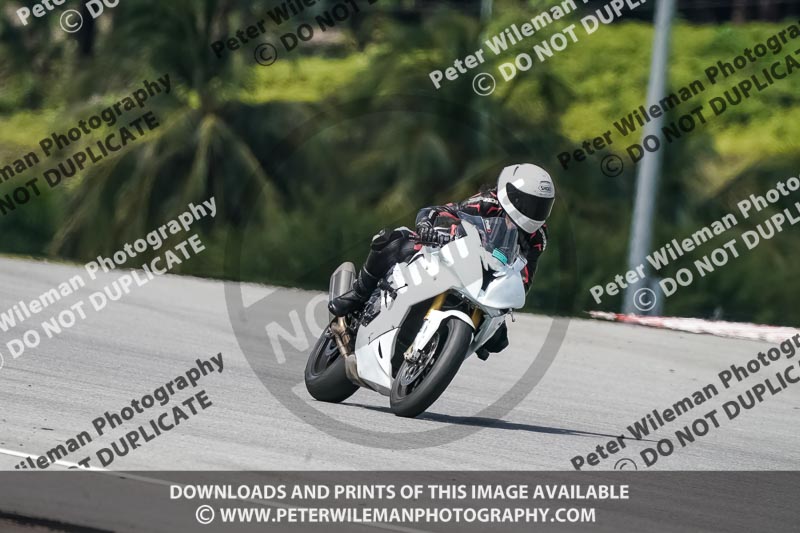 Sepang;event digital images;motorbikes;no limits;peter wileman photography;trackday;trackday digital images